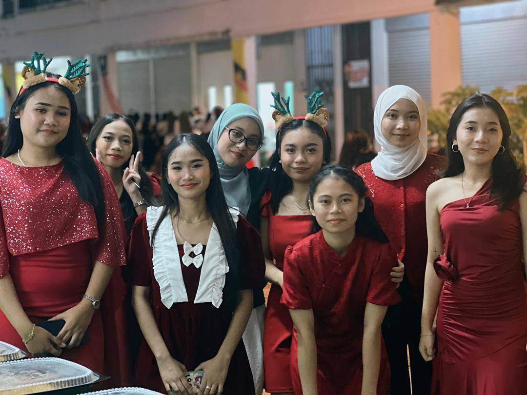 Sambutan Hari Krismas Yahos Metrocity 2025