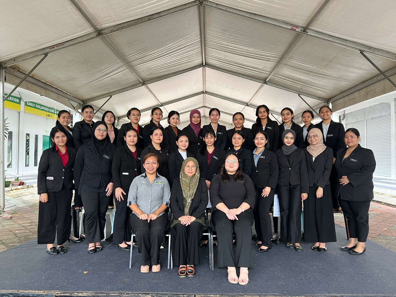 Pelatih Tahap 3 Pendidikan Awal Kanak-Kanak telah berjaya menduduki penilaian amali dan teori dengan cemerlang