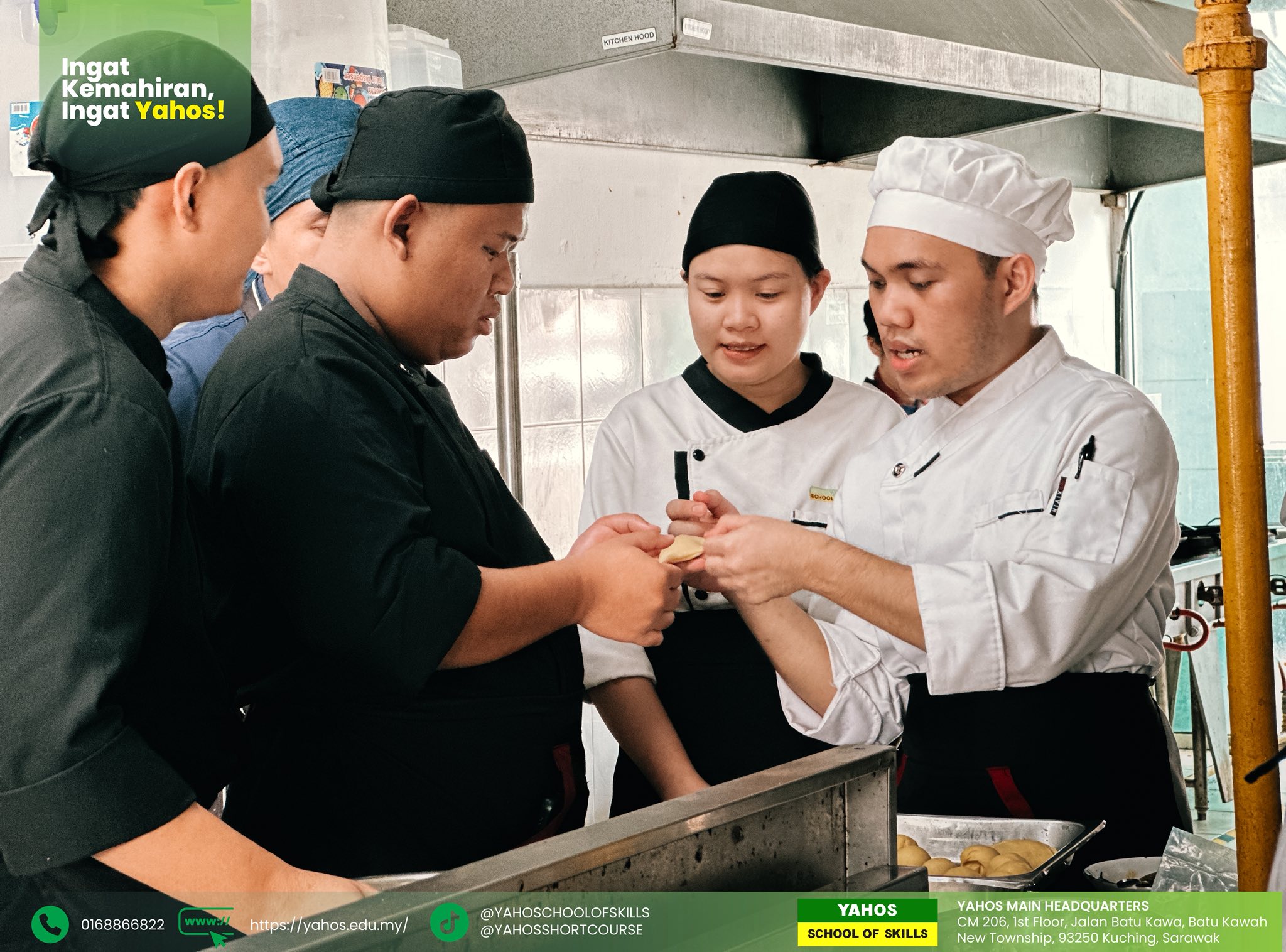 Friday Activity: Juadah Raya di YAHOS MJC